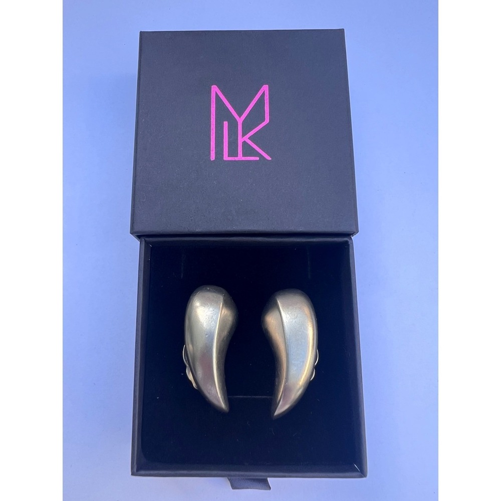 Vintage Givenchy Clip On Earrings Silver Claw Tooth Shaped Statement - Picture 8 of 8